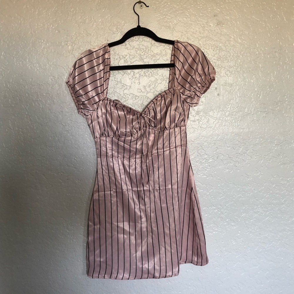 Pink stripe bubble, sweetheart line dress - Picture 6 of 8